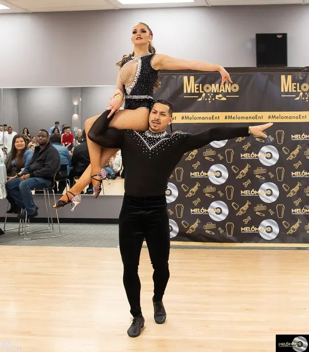 Melómano Winter White Affair Debut Night 2018 gallery photo