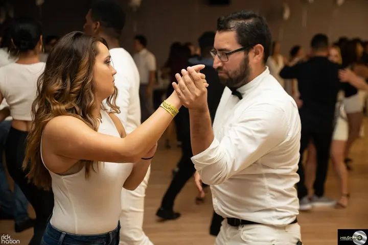 Melómano Winter White Affair Debut Night 2018 gallery photo