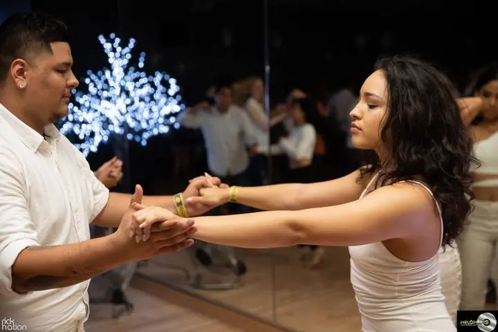 Melómano Winter White Affair Debut Night 2018 gallery photo