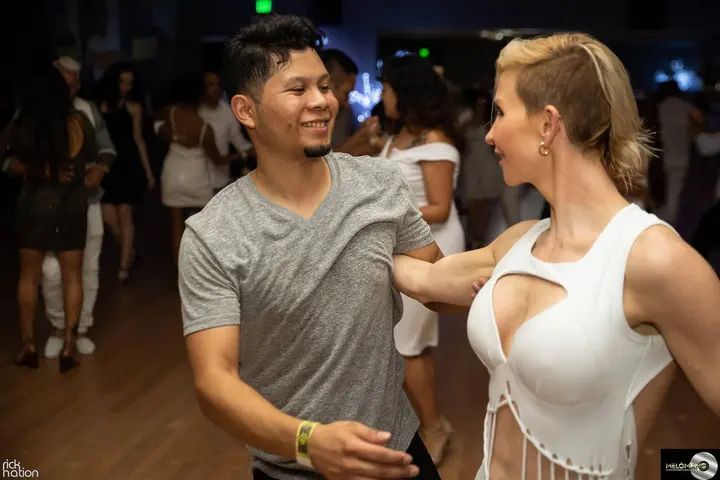 Melómano Winter White Affair Debut Night 2018 gallery photo