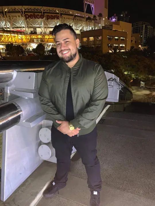 Happy Birthday Jesse Garcia!!! 🎁🎊🥳 Thank you for always being so down for the Fam! We hope you have an amazing day today and always!!! 🙌🏼 We love you so much! 💕💕 #Melom