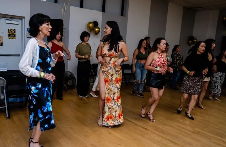Melómano 12 Year Anniversary SALSA & BACHATA CLASS PHOTOS gallery photo