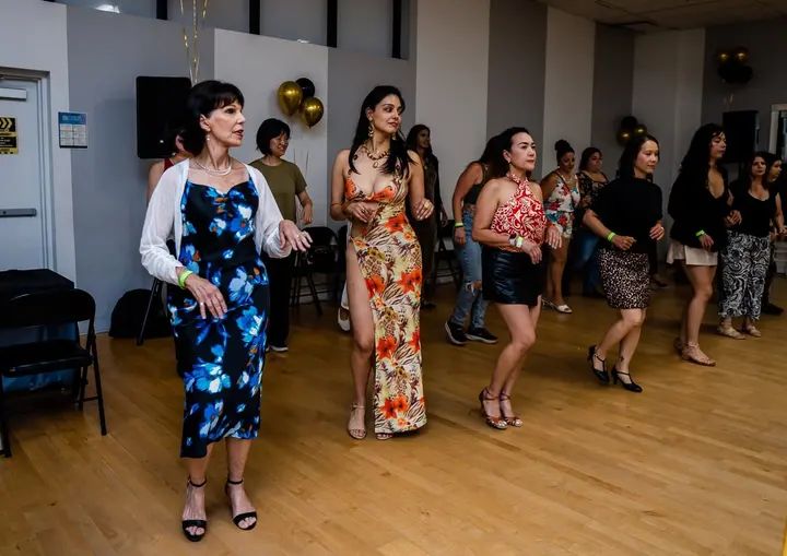 Melómano 12 Year Anniversary SALSA & BACHATA CLASS PHOTOS gallery photo