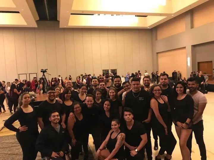 Melómanos getting ready for tech at BIG Festival 🎉 Happy International Dance Day!! We present some throwbacks on throwbacks to celebrate our Dance Fam! 🥳 Soooooo many good