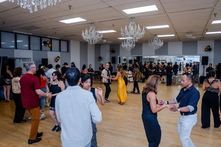 Melómano 12 Year Anniversary SALSA & BACHATA CLASS PHOTOS gallery photo