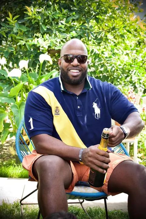 Happy Birthday Alex Taylor!!!! 🎂🎉🎈 Big shout out to this man with a bug heart! We appreciate you being part of the Fam! Can’t wait to see you back at it in the studio soon!