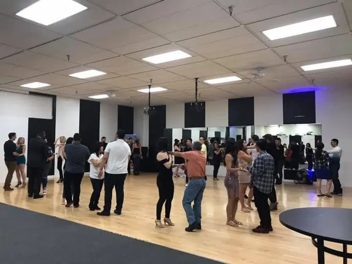 Off to a great start! 🔥 come get your Bachata on! 💃🏽🎉 Class almost done and social dancing till 1:30am!! #MelomanoEnt #BachataSocial