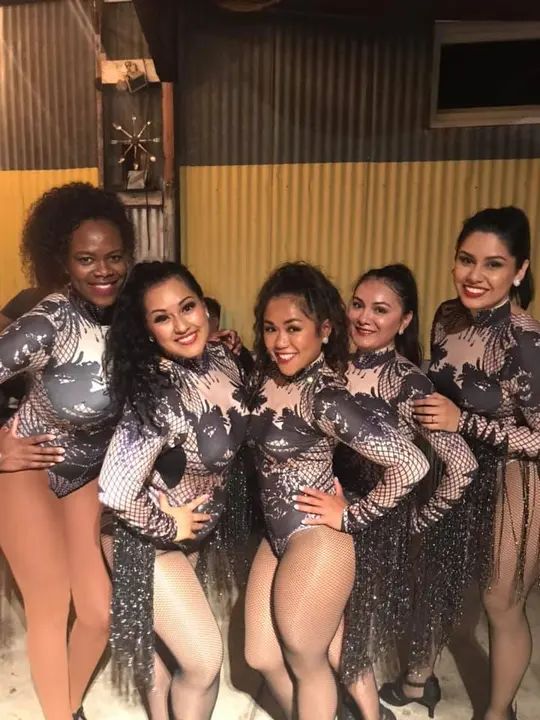 Ladies Touch killed it and our Melómano Fam was here to support!! ❤️ We love you Fam! Happy Birthday Alma!! Wishing you many more!! 🎂 #MelomanoEnt