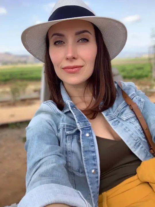 Happy Birthday to one of our newest dance Fam members!! Happy Birthday Elena!!! We can’t wait to get to know you better and have lots of fun with you this season! #MelomanoEn