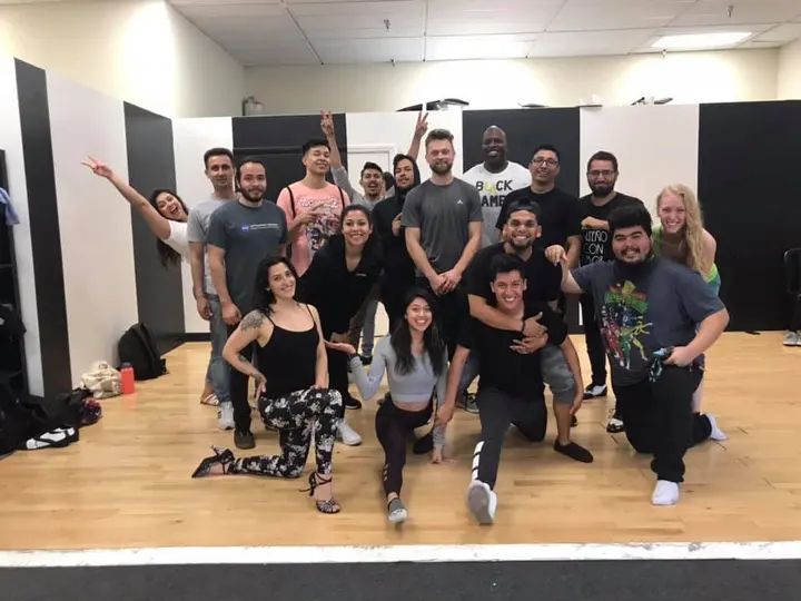 #SundayFunday at Melómano! Shout out to the Fam for putting in those extra practice hours to get ready for their debut performances on June 8th!!! 💪🏼💃🏽 RSVP to stay in t