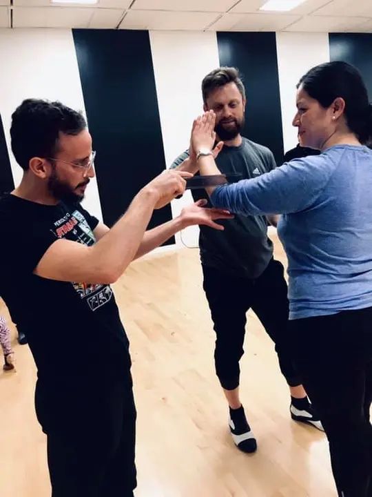Director of Melómano, Patrick Hernandez, getting technical! We love how hands on and precise he is. Pushing all his students to become better dancers by providing the individu